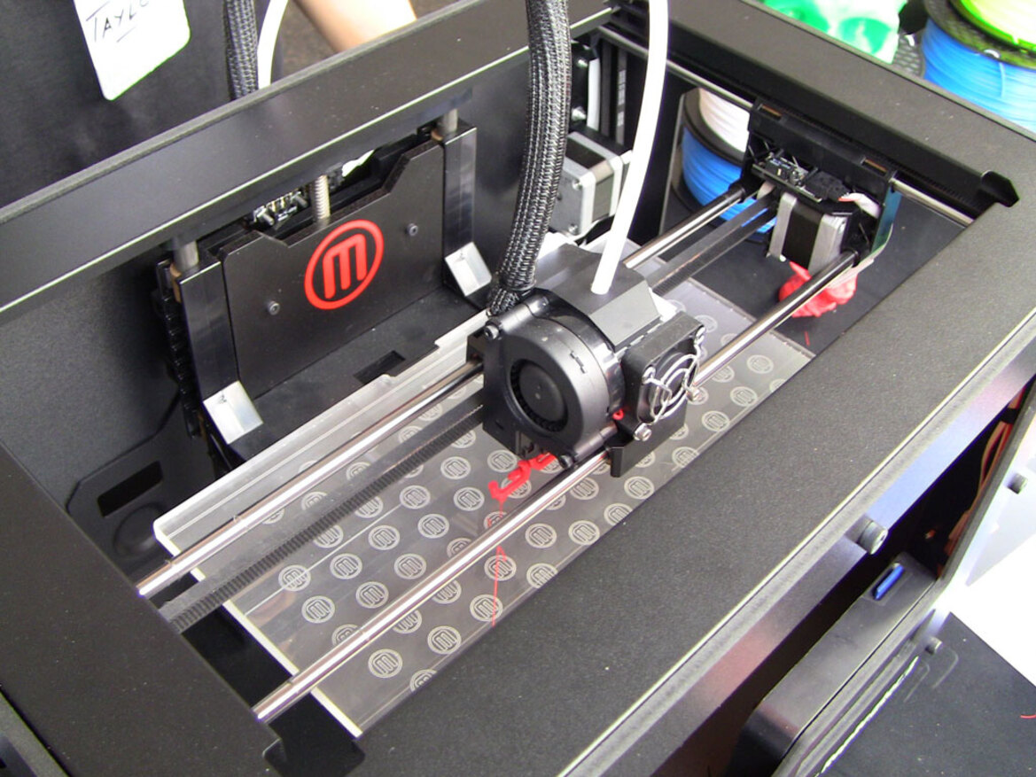 Maker Faire 2012 New York - Attack of The 3D Printer Bots