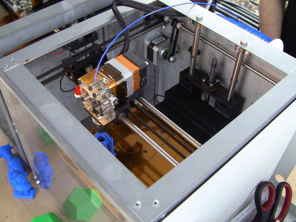 Maker Faire 2012 New York - Attack of The 3D Printer Bots