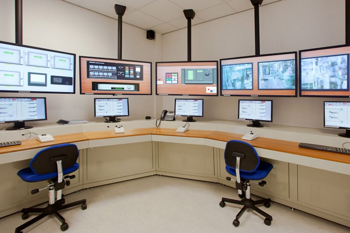 Touring A Carnival Cruise Simulator: 210 Degrees Of GeForce-Powered Projection Systems