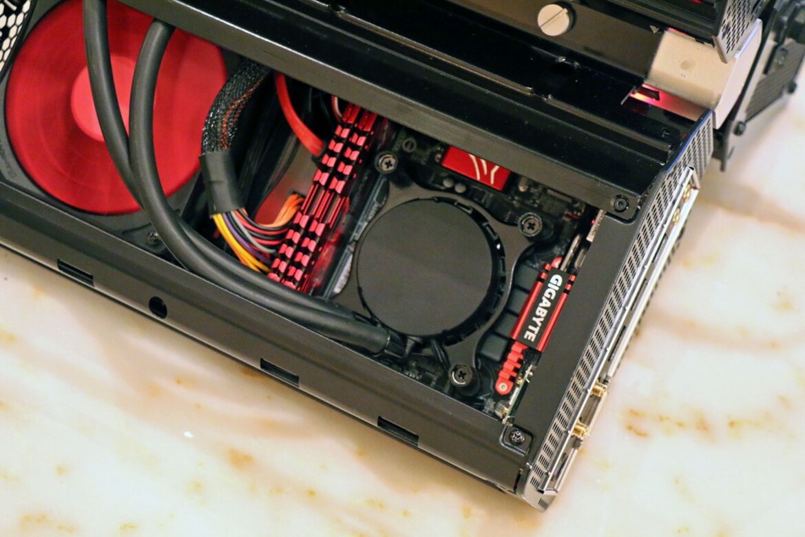 Cyberpower PC’s Wild Fang Trinity Invades CES Alongside New Syber Vapor Systems