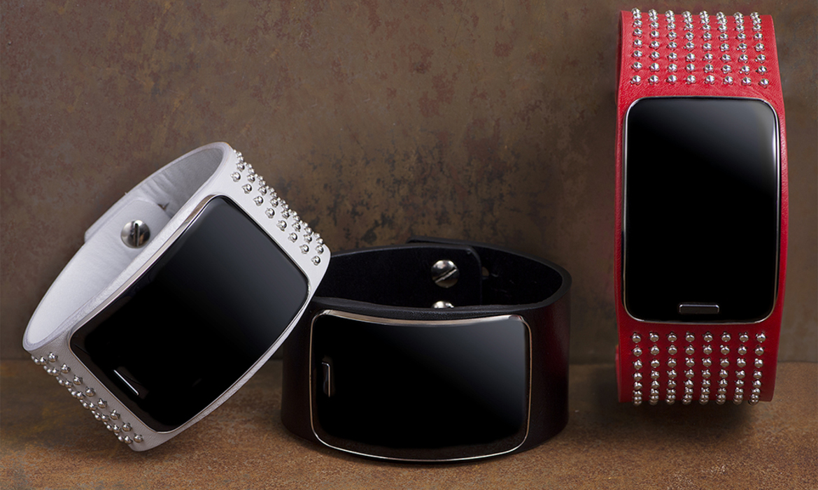 As Samsung Doubles Down On Smartphones, It Hits 'Pause' On Smartwatches