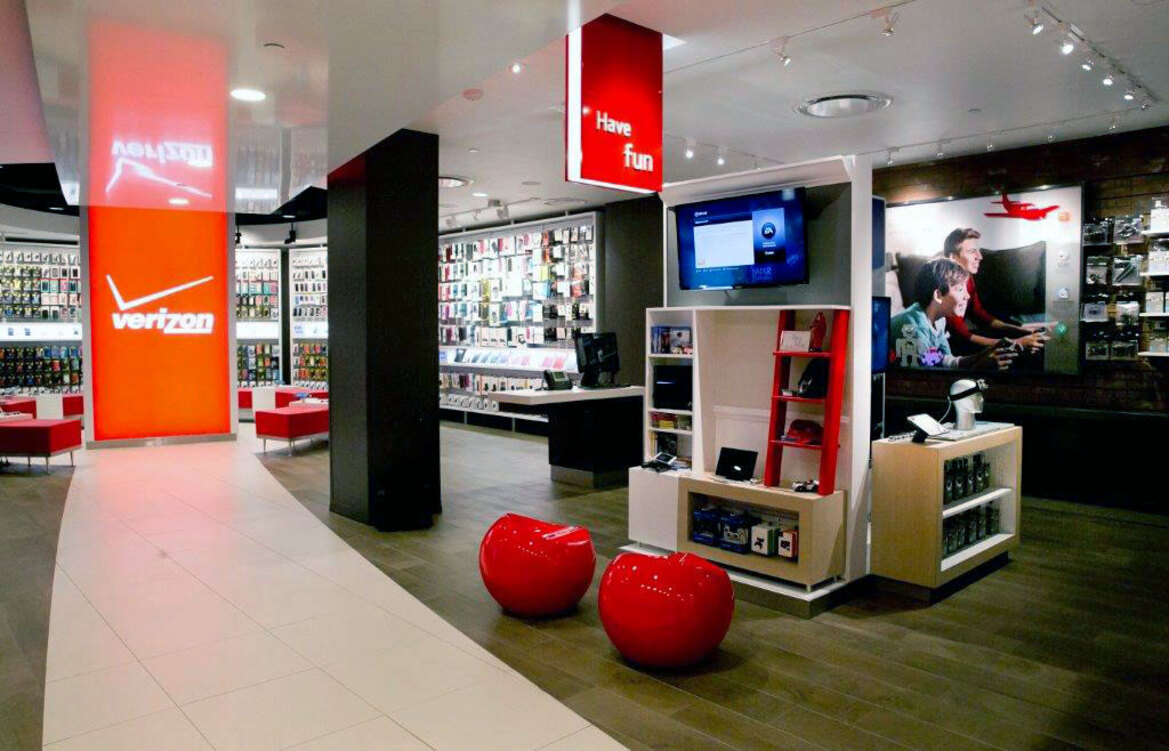 Verizon Steps-Up Retail Presence With Connected, Cutting-Edge Destination Stores (Boston Video Tour)