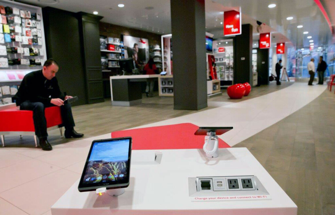 Verizon Steps-Up Retail Presence With Connected, Cutting-Edge Destination Stores (Boston Video Tour)