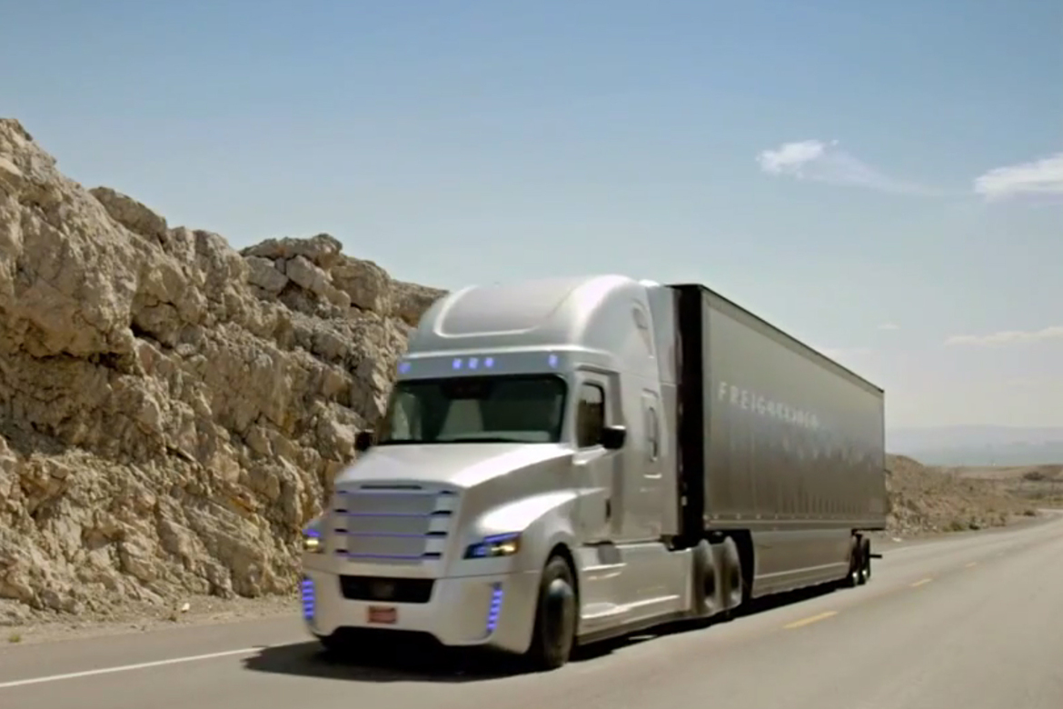 Freightliner's 'Inspiration' Autonomous 18-Wheeler Receives Its Nevada Driver's License