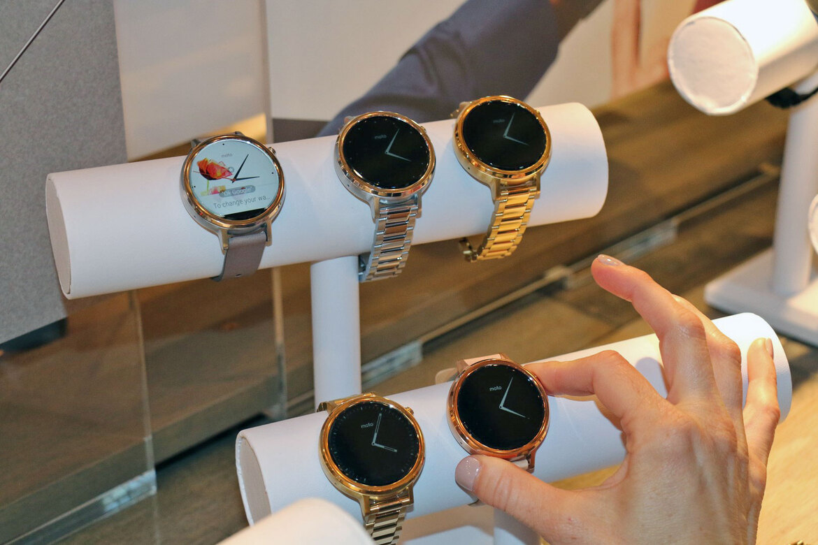 Hands-On: Motorola Second Gen Moto 360 Men's And Women's, Fitness-Oriented Moto 360 Sport