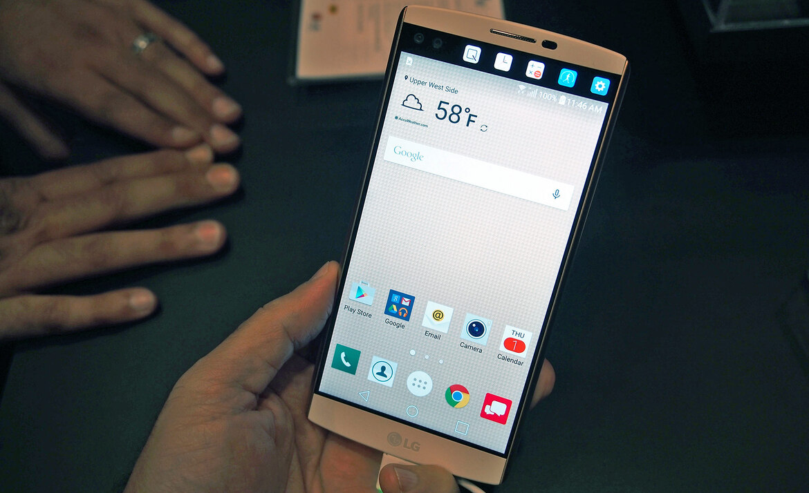 Hands-On LG's V10 Dual Display Smartphone And G Watch Urbane 2nd Edition