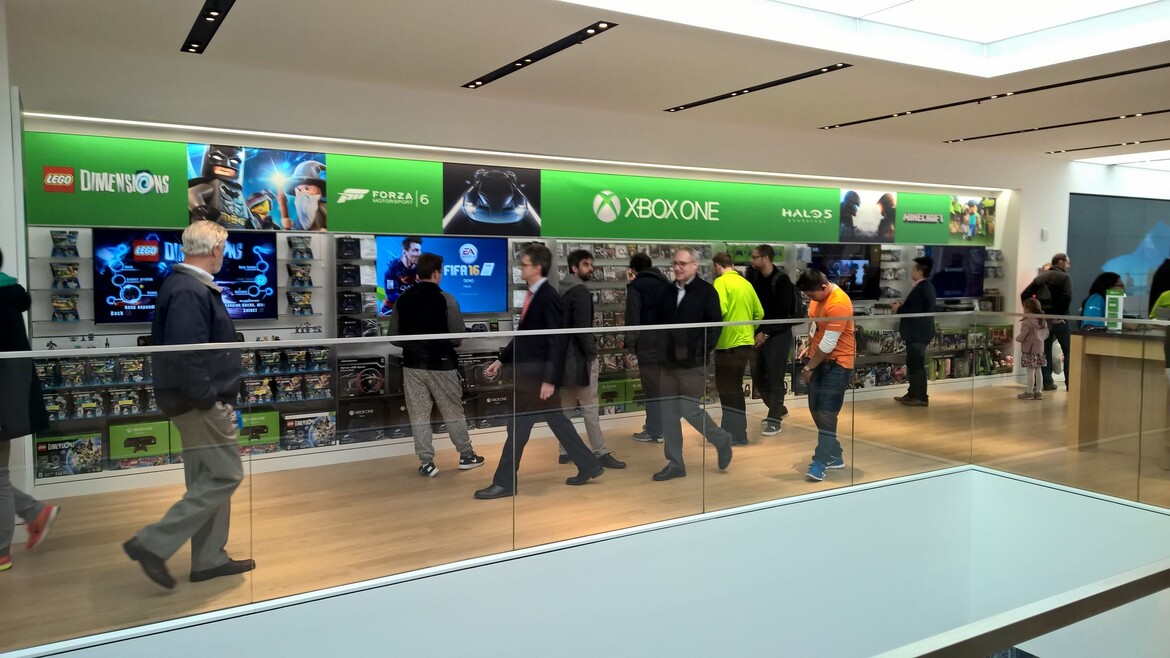 Take A Tour Of Microsoft’s Flagship 5th Ave Store In New York City
