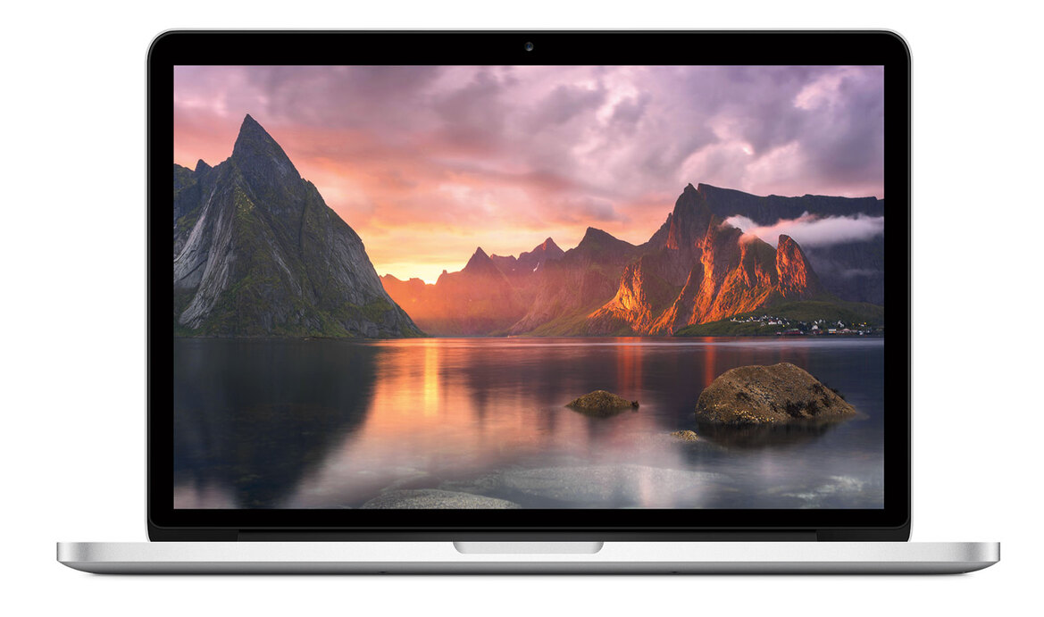 Apple’s Tim Cook Sees No Future For ‘Compromised’ MacBook, iPad Hybrid