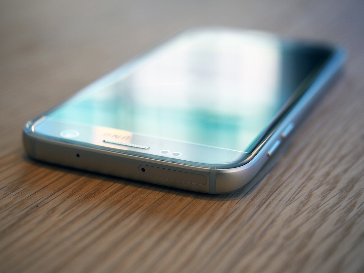 Hands-On Samsung Galaxy S7, Galaxy S7 Edge And Gear 360 VR With Submersion Test