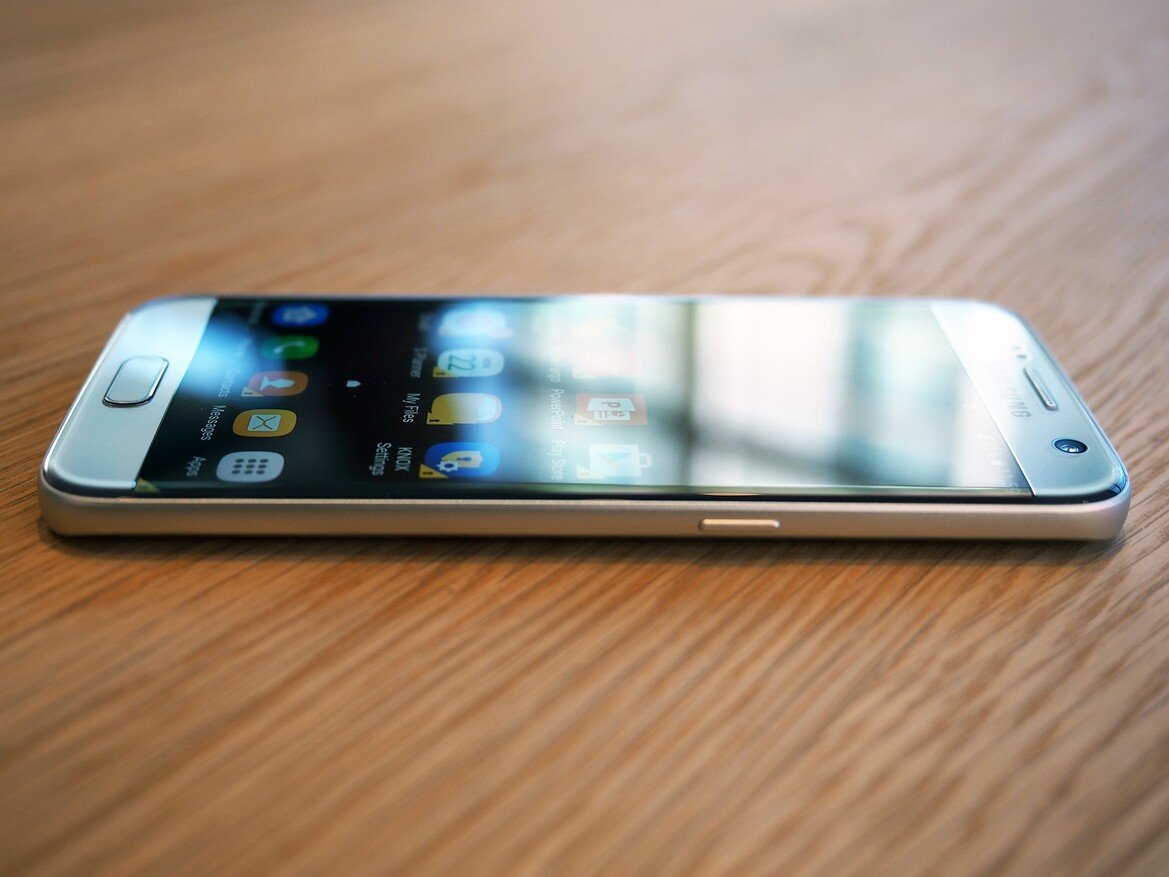Hands-On Samsung Galaxy S7, Galaxy S7 Edge And Gear 360 VR With Submersion Test