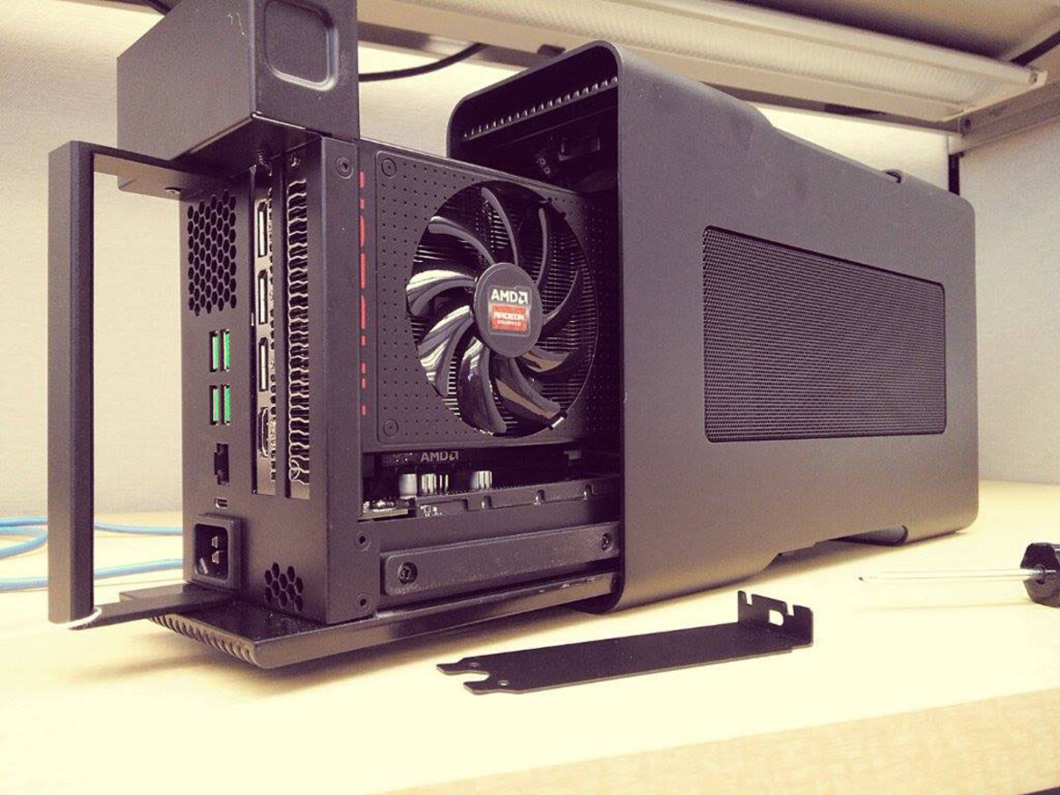 AMD Teases Standardized External Graphics Solution For Mobile Gamers