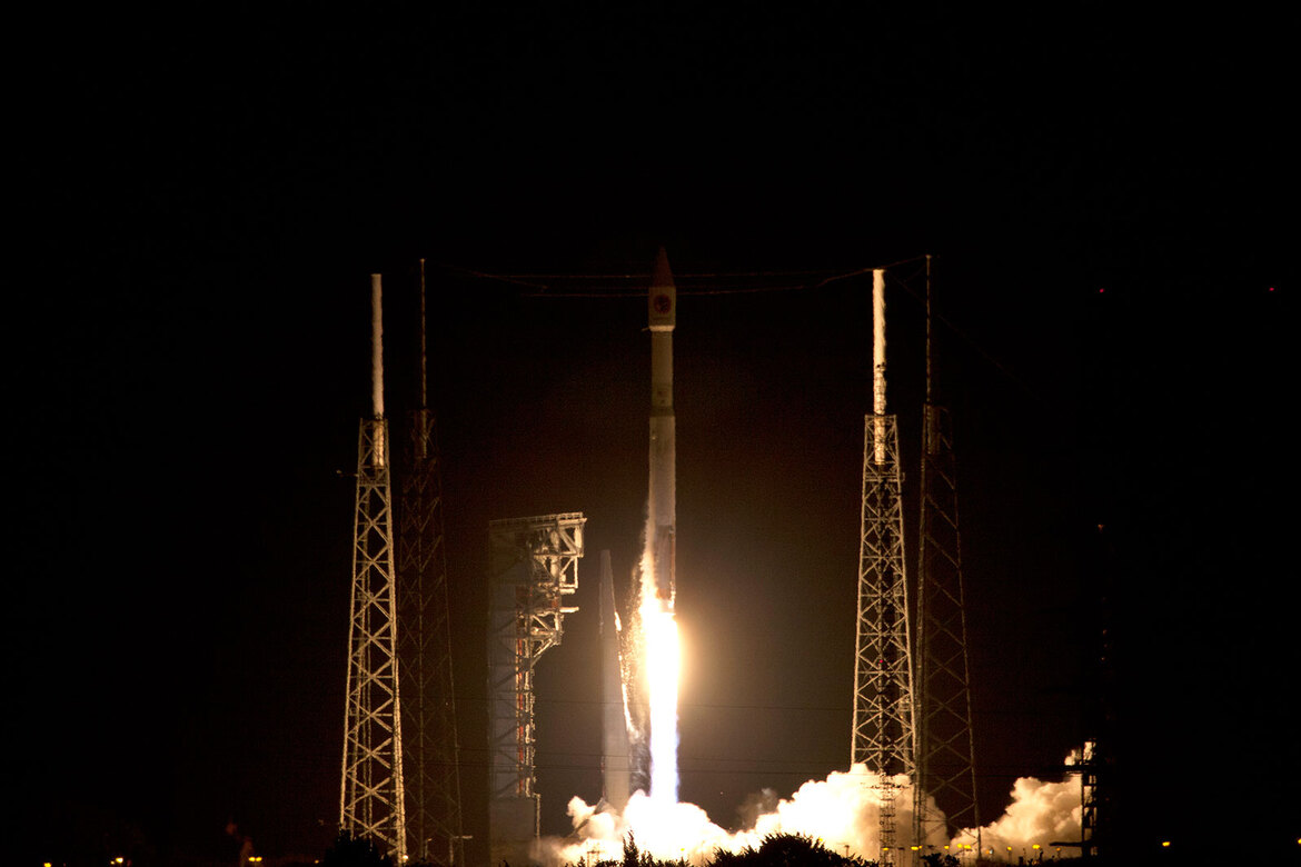 NASA ISS Resupply Mission Tour Shows Swamp Works Tech, A Roaring Crawler Demo And Nighttime Fireworks Launch