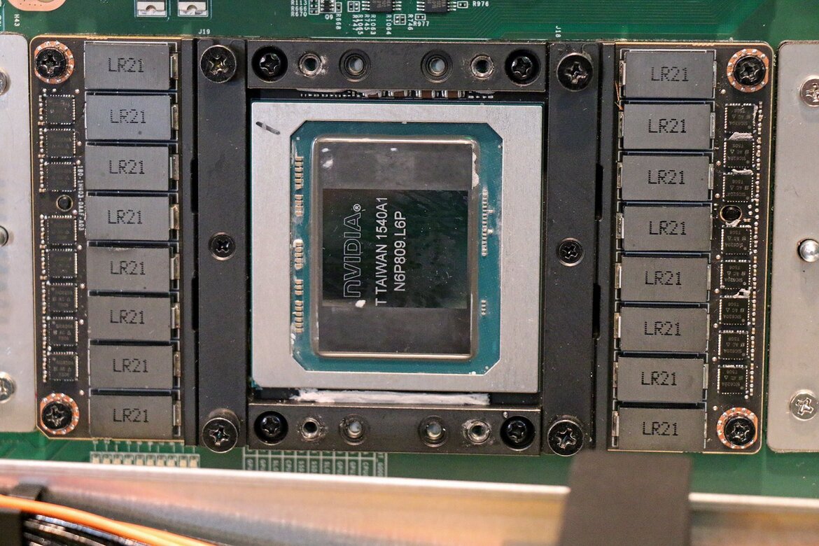 NVIDIA Tesla P100 Module, DGX-1 Supercomputer And QuantaPlex Deep Learning Server Spy Shots Expose Pascal