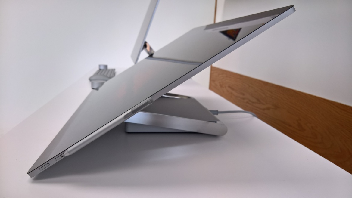 Hands On And First Impressions Of The Microsoft Surface Studio AIO PC