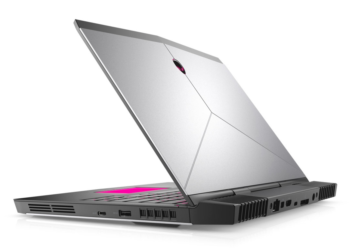Alienware 13 Brings Mobile VR Gaming Mayhem With GeForce GTX 1060 And Core i7-6700HQ Muscle