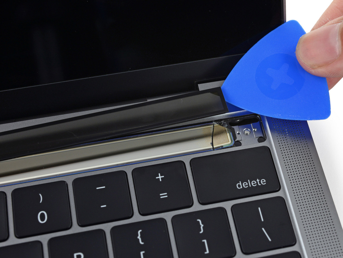 Apple 13-inch MacBook Pro With Touch Bar Teardown Hits New Low For Repairability And Upgrades
