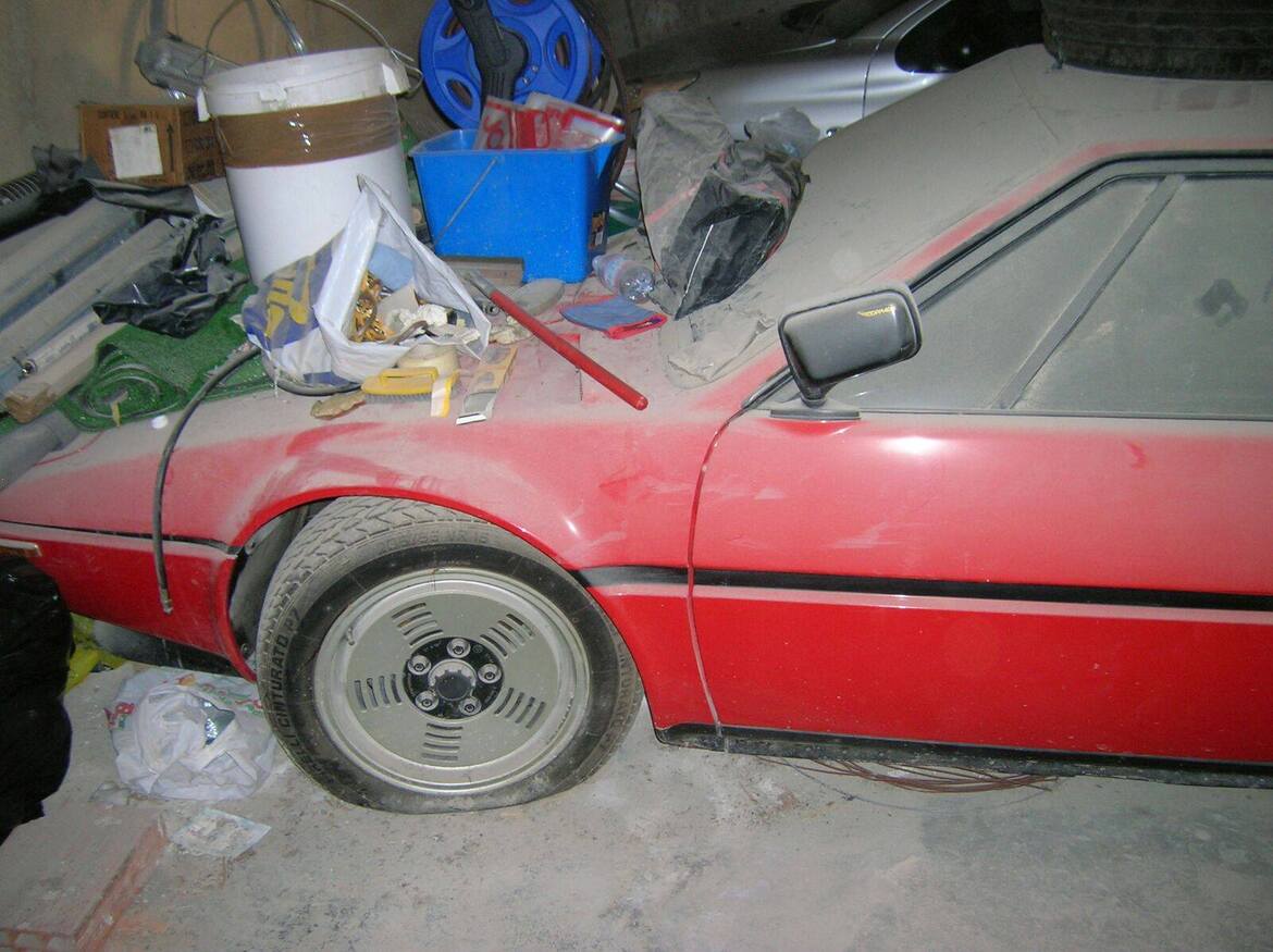 Lust-Worthy BMW M1 Supercar Found Hibernating In Dusty Italian Garage After 34 Years