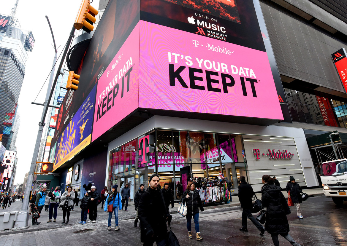 T-Mobile Sends Engineers To Dallas After Two Deaths Linked To 911 ‘Ghost Calls’