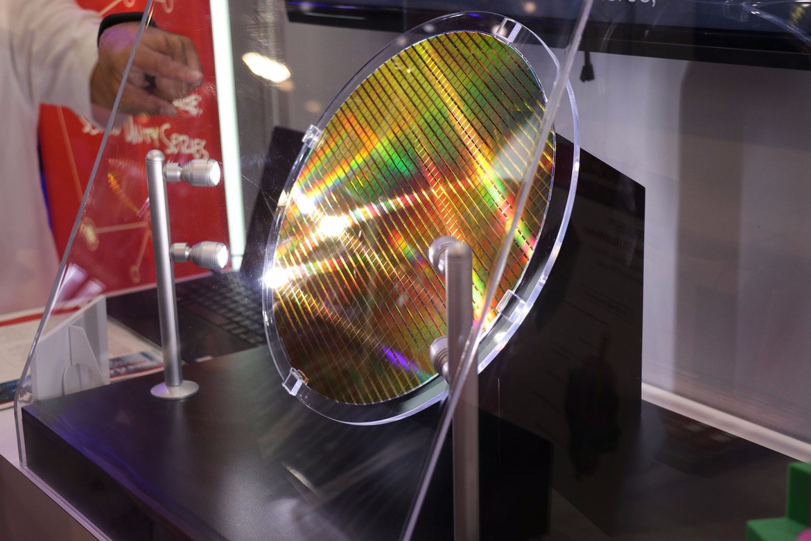 Toshiba Demos First 64-Layer BiCS 3D NAND-Based NVMe SSD At Dell EMC World