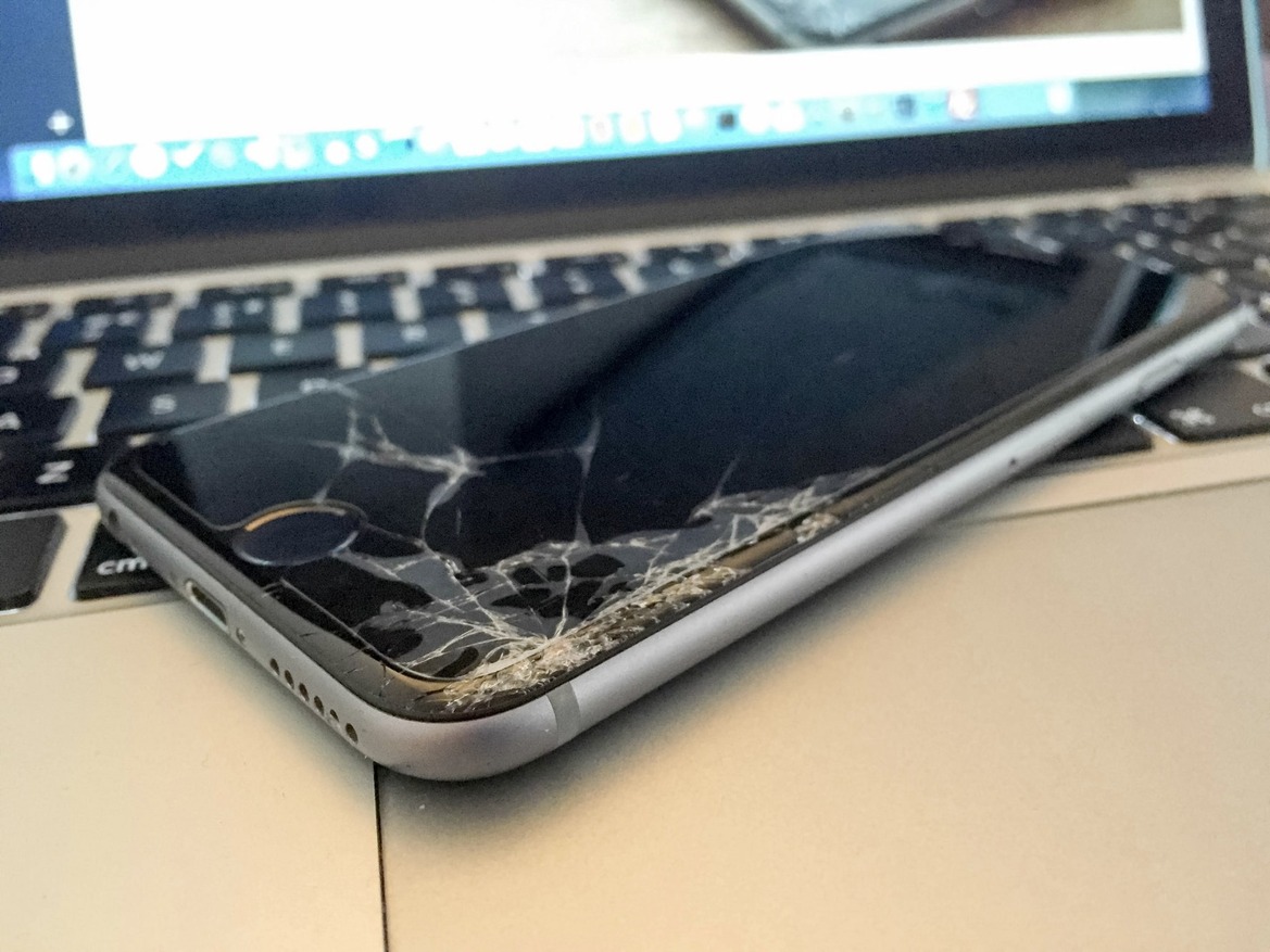 Apple Dispatches 400 iPhone Screen Repair Machines To Best Buy And Authorized Service Centers