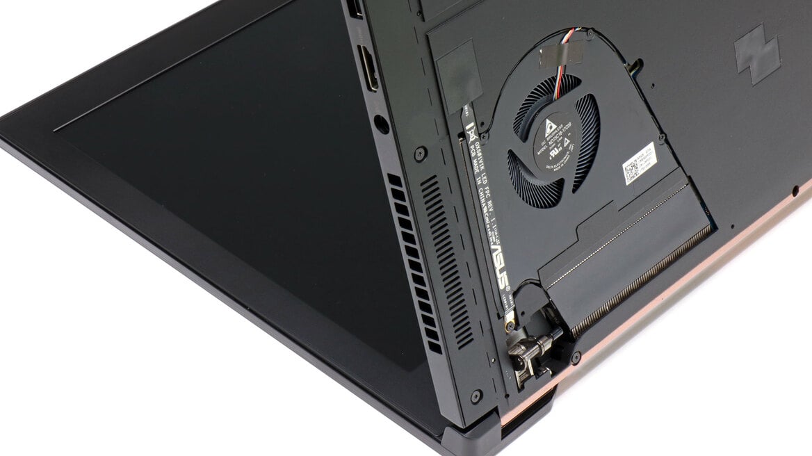 ASUS Zephyrus With GeForce GTX 1080 Max-Q Gaming Laptop Preview: Thin And Beastly