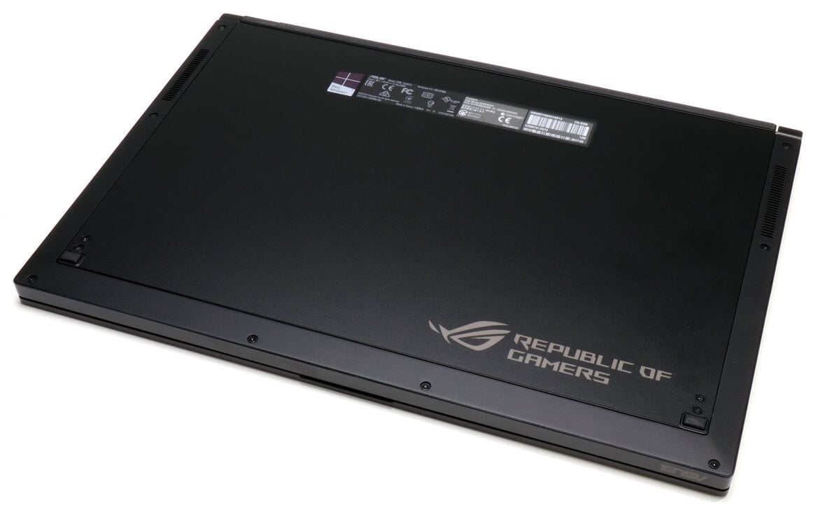 ASUS Zephyrus With GeForce GTX 1080 Max-Q Gaming Laptop Preview: Thin And Beastly