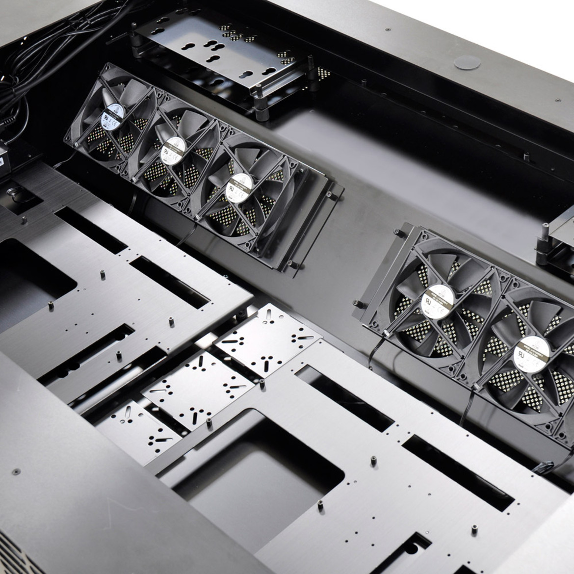 Lian-Li's Totally HOT DK-05 Aluminum And Glass Motorized Sit-Stand PC Desk Now Available