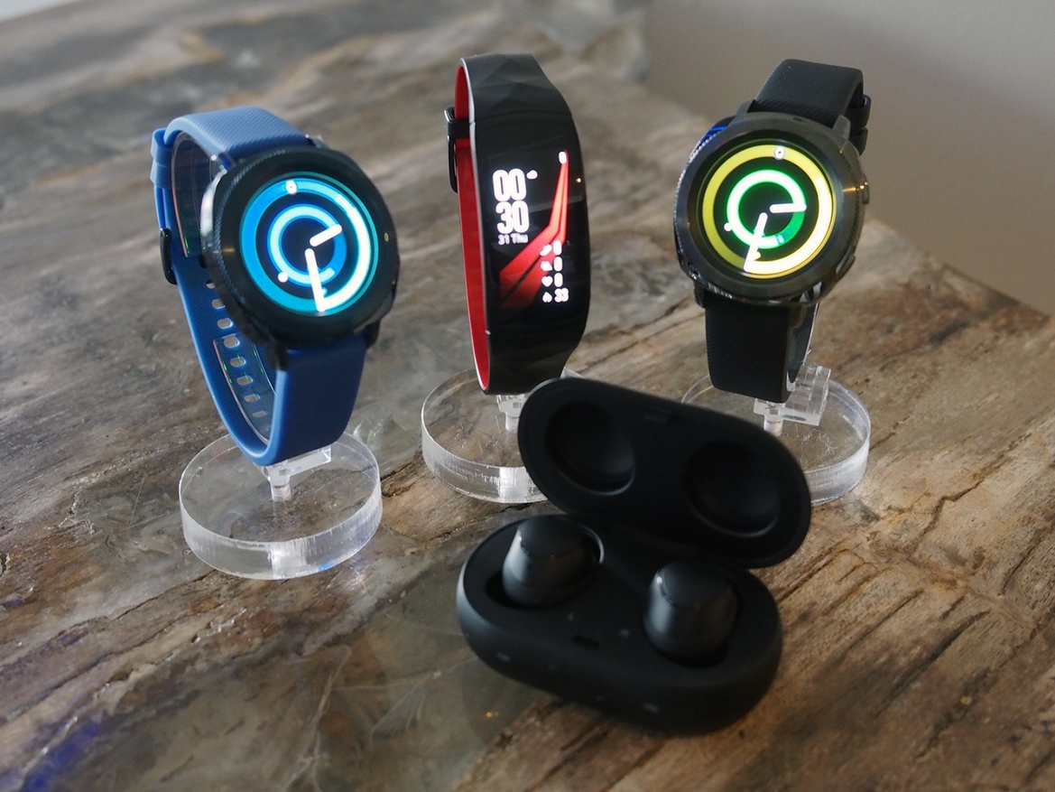 Hands-On Samsung's New Wearables: Gear Fit2 Pro, Gear Sport, IconX (2017)