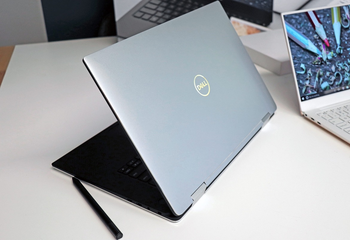 Dell XPS 15 2-In-1 Pairs Intel 8th Gen Core And RX Vega Brawn With InfinityEdge Beauty
