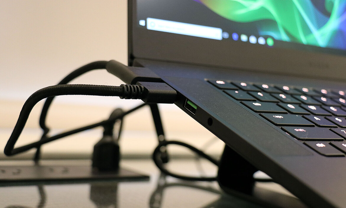 Razer Unleashes Blade 15 Gaming Laptop With Coffee Lake-H, GTX 1070 And New Razer Core X