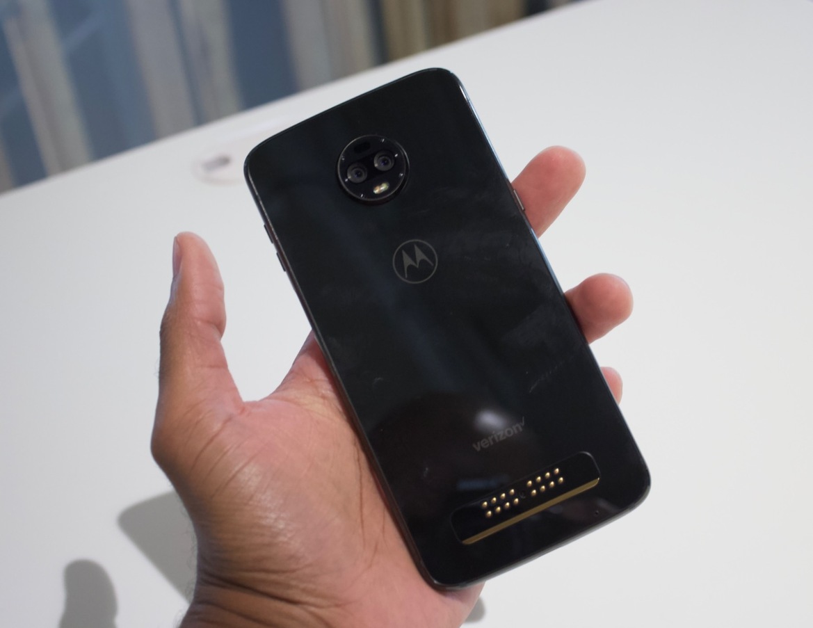 Motorola Moto Z3 Breaks Out From The Android Pack With Bleeding-Edge 5G Moto Mod