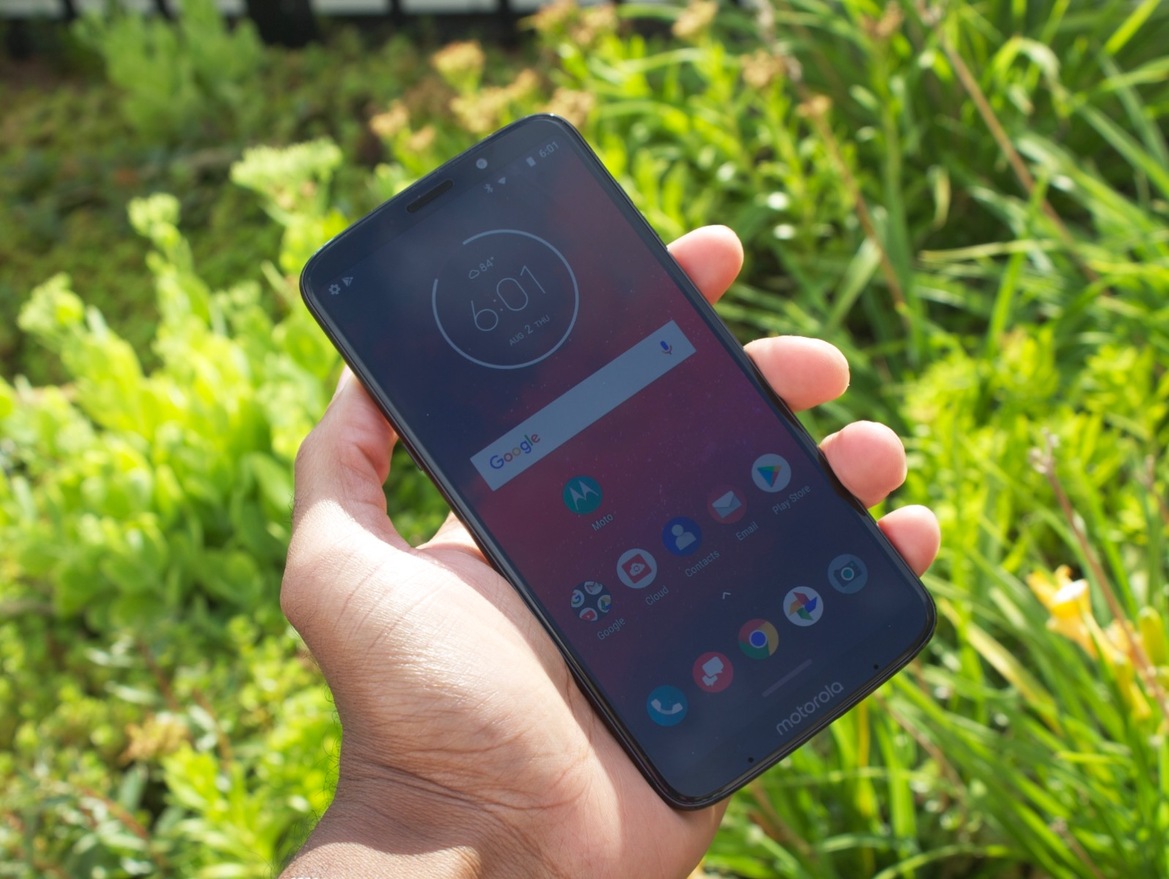 Motorola Moto Z3 Breaks Out From The Android Pack With Bleeding-Edge 5G Moto Mod
