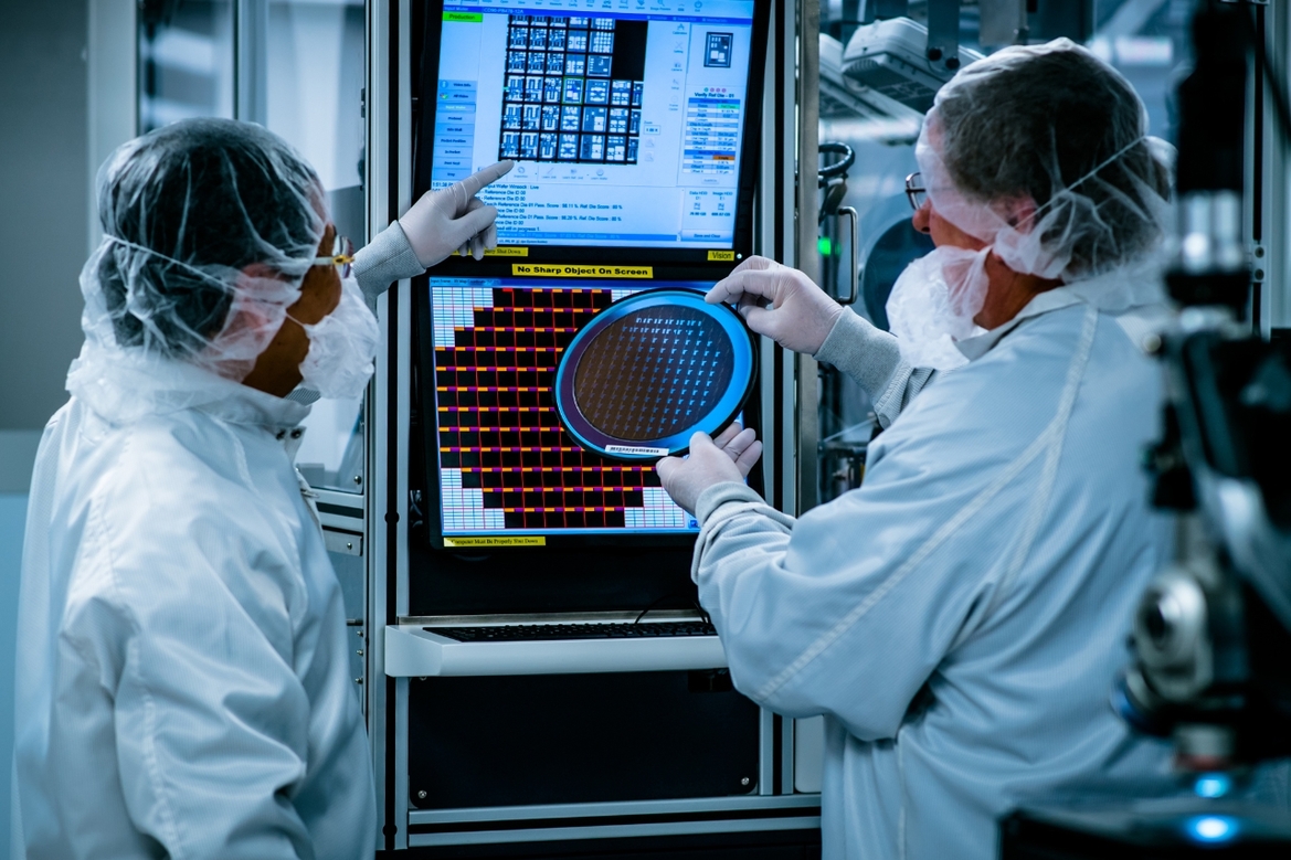 Qualcomm Now Sampling Next-Gen 7nm Snapdragon SoC For 2019 Android Smartphones