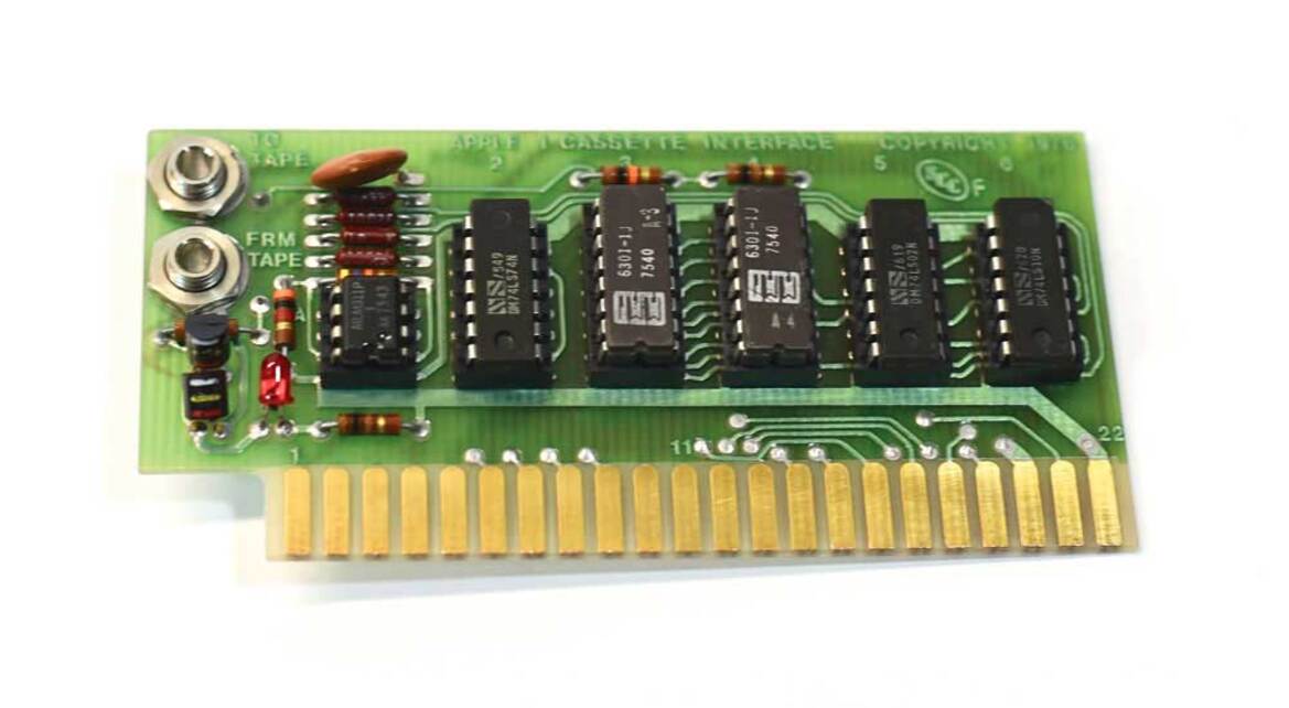 Ultra-Rare 1970s Era Apple 1 Computer Hits Auction Block Valued At Big Bucks