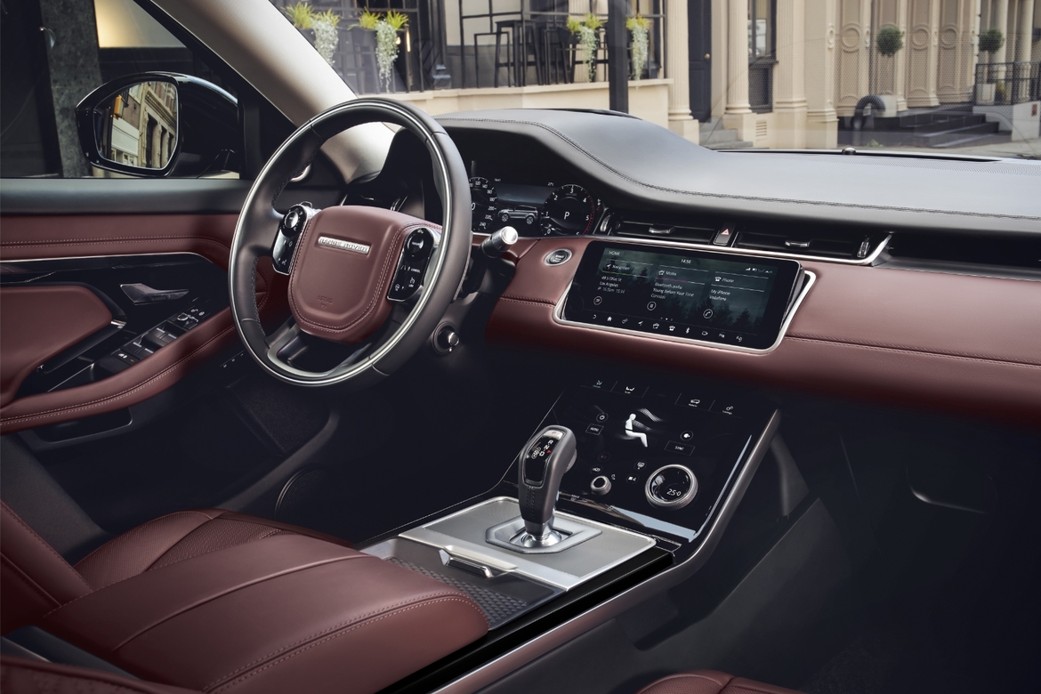 The 2020 Range Rover Evoque Dons Invisibility Cloak With Virtual See-Through Hood
