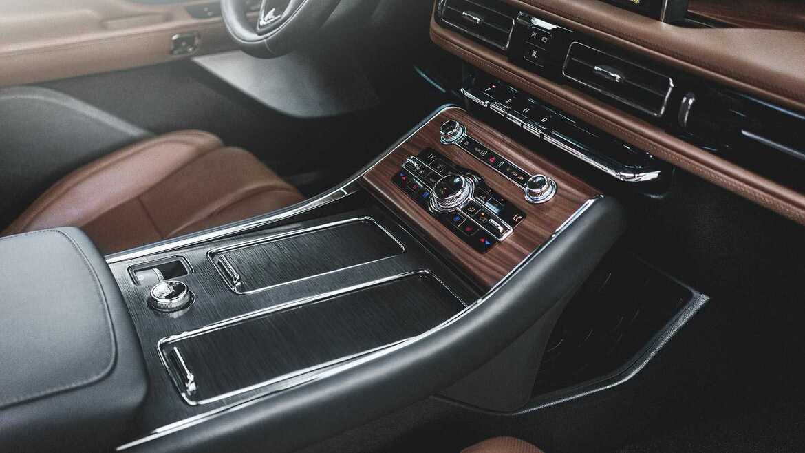 Lincoln's Luxurious 2020 Aviator High-Tech Crossover Combines 450hp Plug-in Hybrid Powertrain
