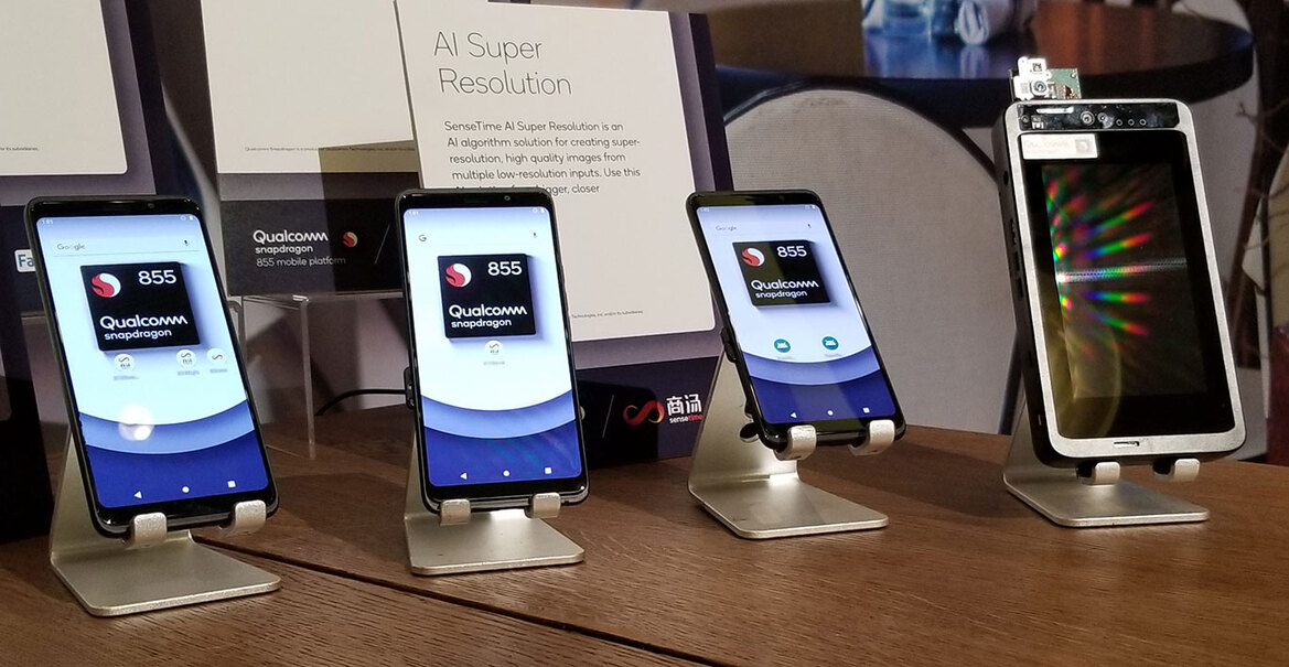 Checking Out Qualcomm 5G Snapdragon 855 Smartphone Prototypes