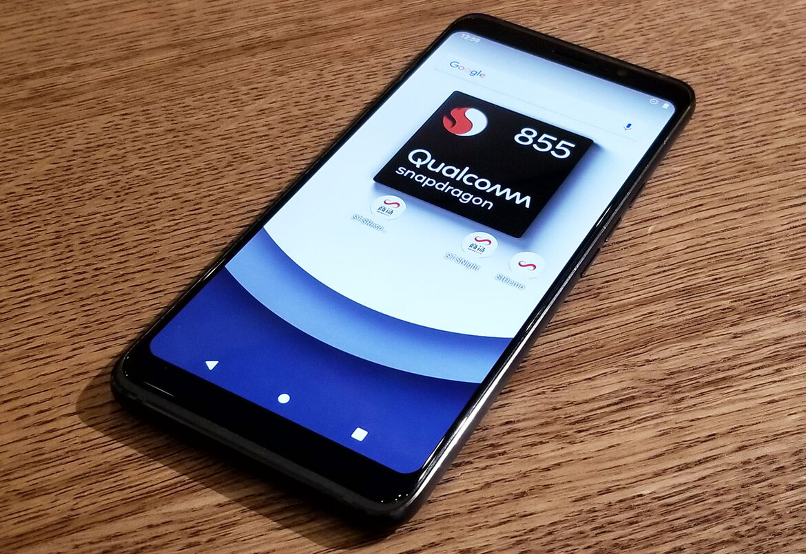 Checking Out Qualcomm 5G Snapdragon 855 Smartphone Prototypes