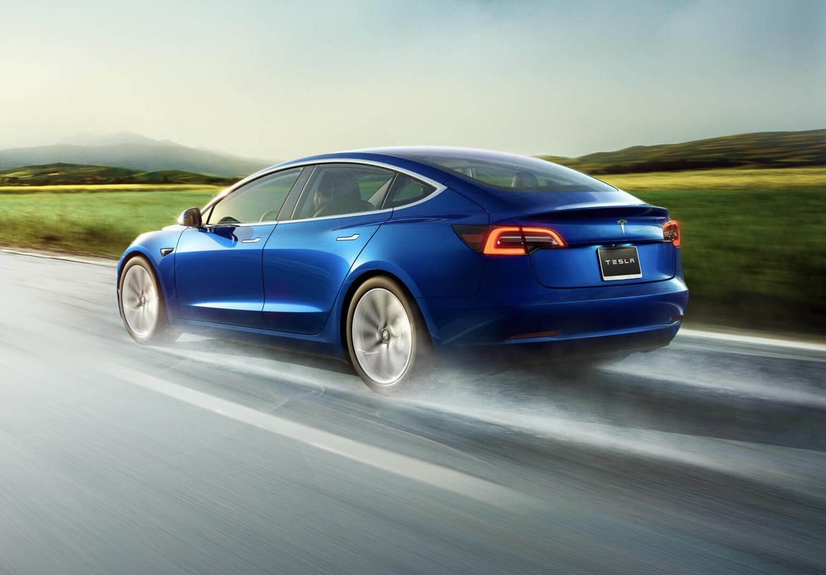 Tesla Model 3 Base Price Falls To $44,000 As Federal Tax Credit Phaseout Begins