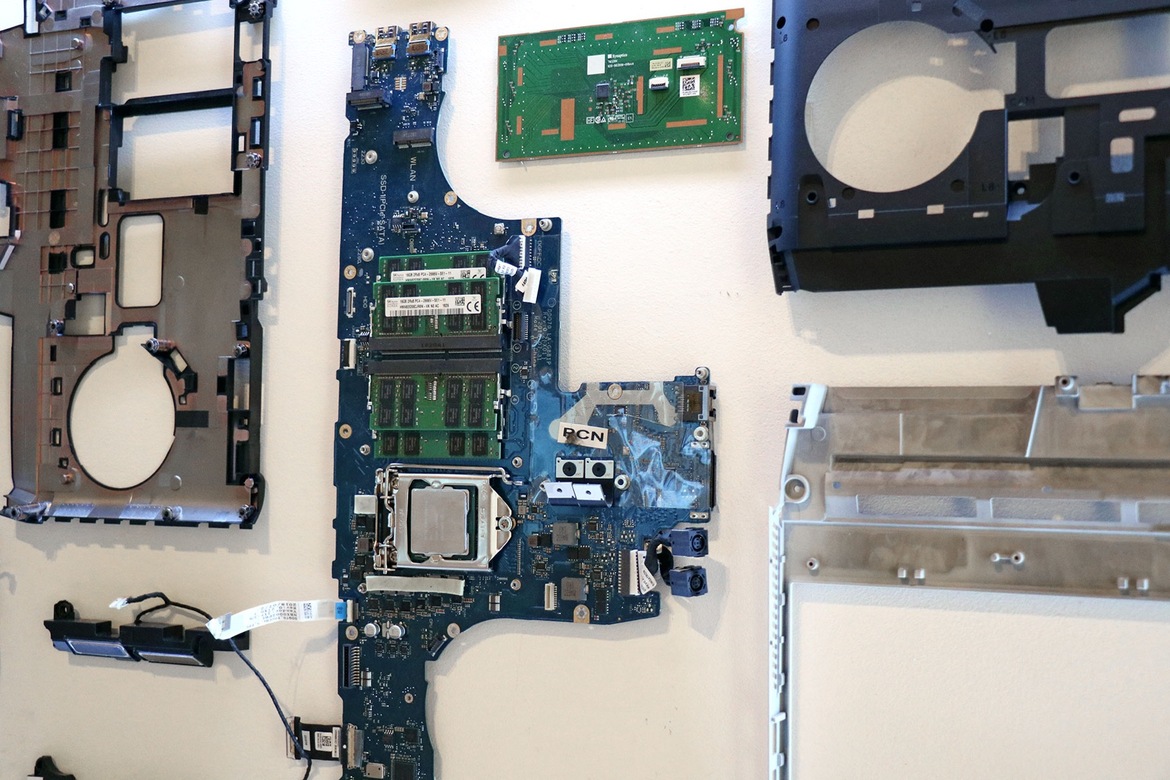 Inside Alienware's Area-51m Killer Gaming Laptop With Modular GeForce RTX Graphics