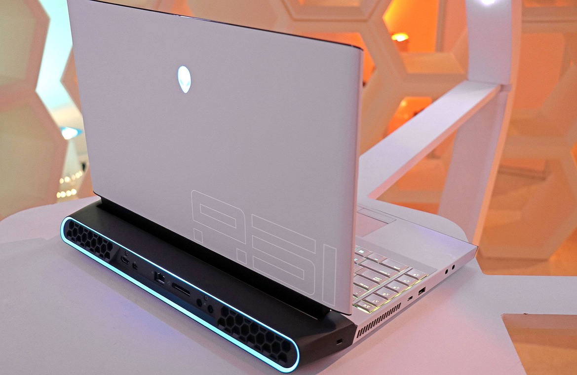 Inside Alienware's Area-51m Killer Gaming Laptop With Modular GeForce RTX Graphics