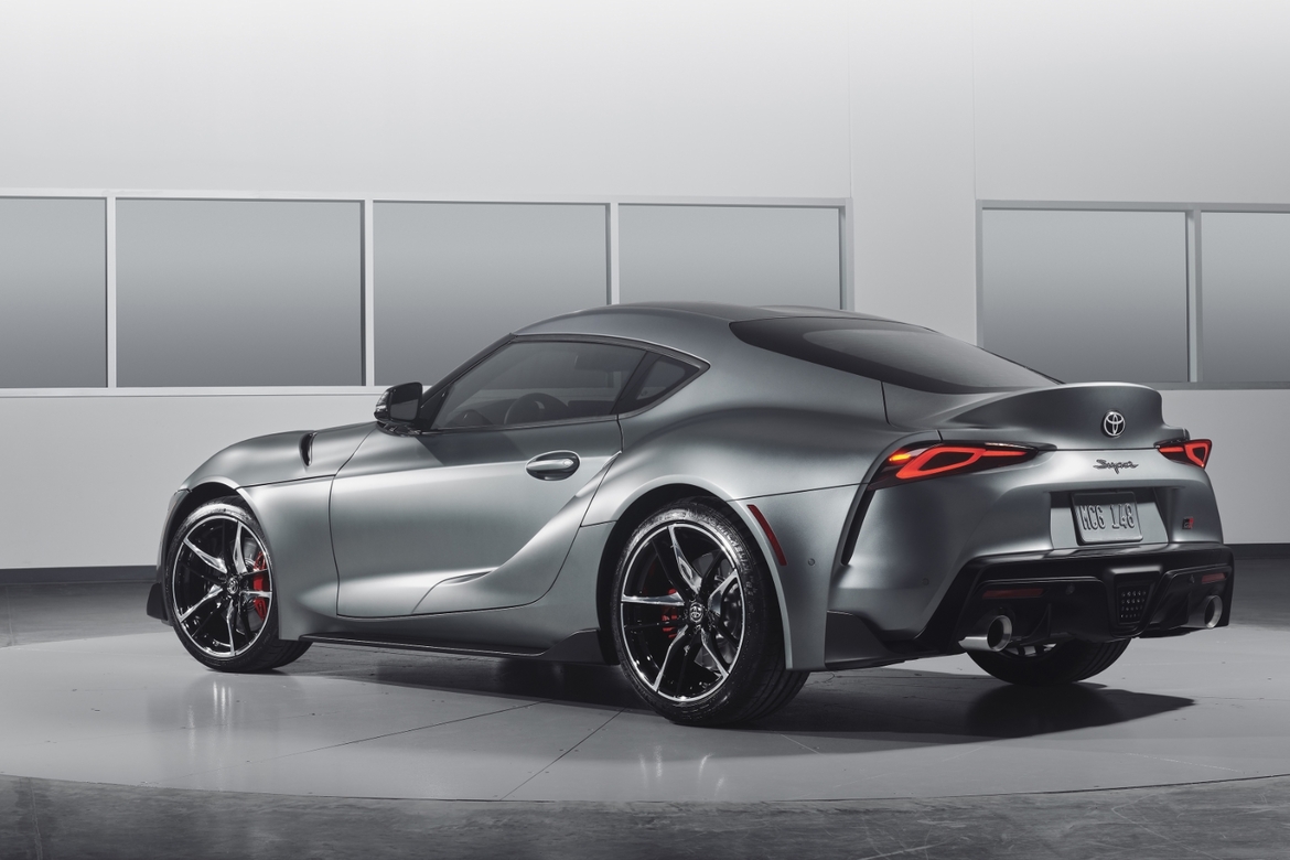 2020 Toyota Supra Gets Official Unveil With 335 HP, 0-60 In 4.1 Seconds