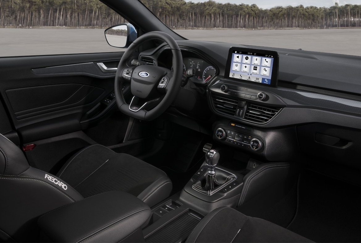 Forbidden Fruit: Ford Focus ST Hot Hatch Revealed With Brawny 276 Horsepower EcoBoost Engine