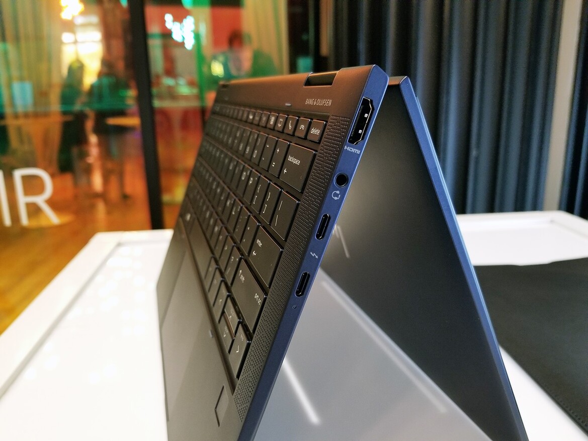 HP Debuts Sleek Elite Dragonfly Mobile Workstation, Bodacious 34 & 43-Inch Curved Displays