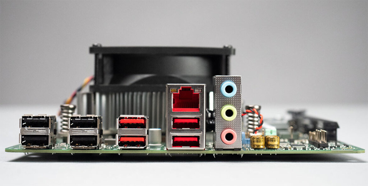 AMD's 4700S Zen 2 PC Kit With Close Ties To Xbox Series X APU Gets Pictured Up Close