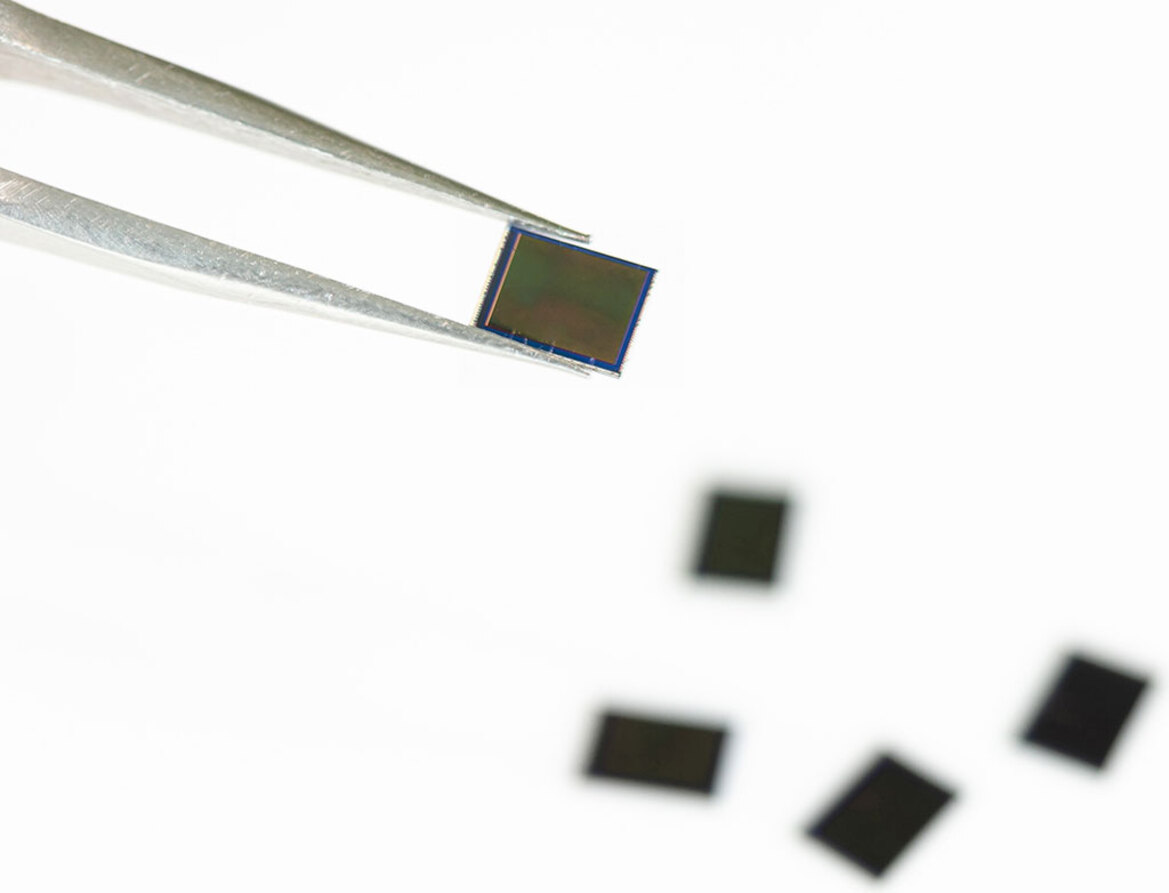 Samsung Announces Groundbreaking 50MP Phone Camera Sensor With World's Tiniest Pixels