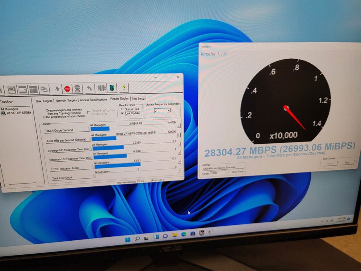 Intel’s PCIe 5 SSD Sneak Peek Shows Blistering-Fast 28GB/s Speeds With Dual Samsung Drives