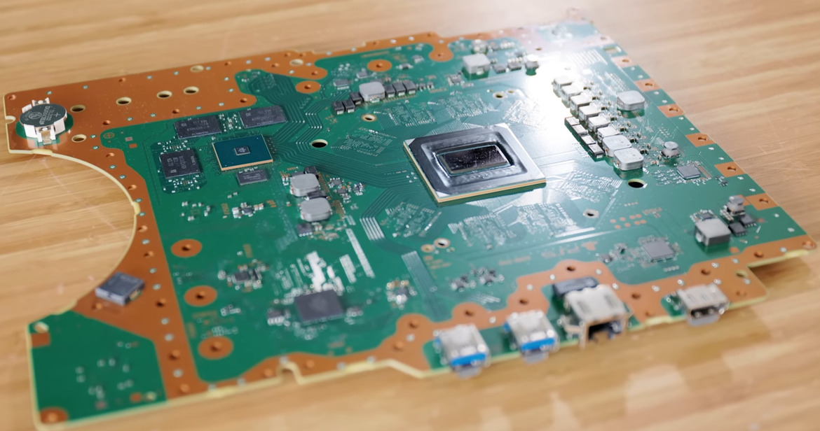 Modder Beats Sony To Making A PlayStation 5 Slim And It Looks Awesome
