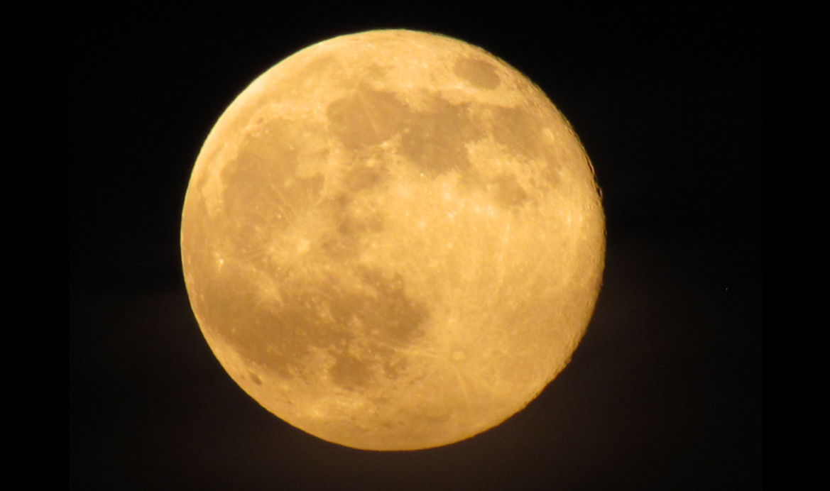 A Spectacular 2022 Harvest Moon Lights Up The Night Sky Around The World