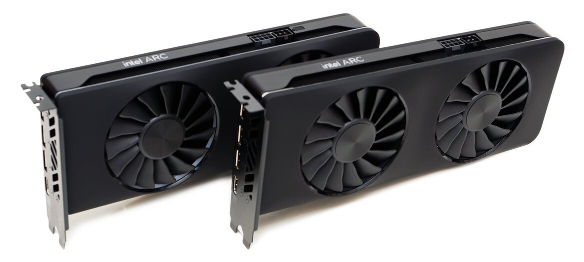 Sneak Peek: Intel Arc A750 And A770 Limited Edition GPUs Are Here And Unboxed